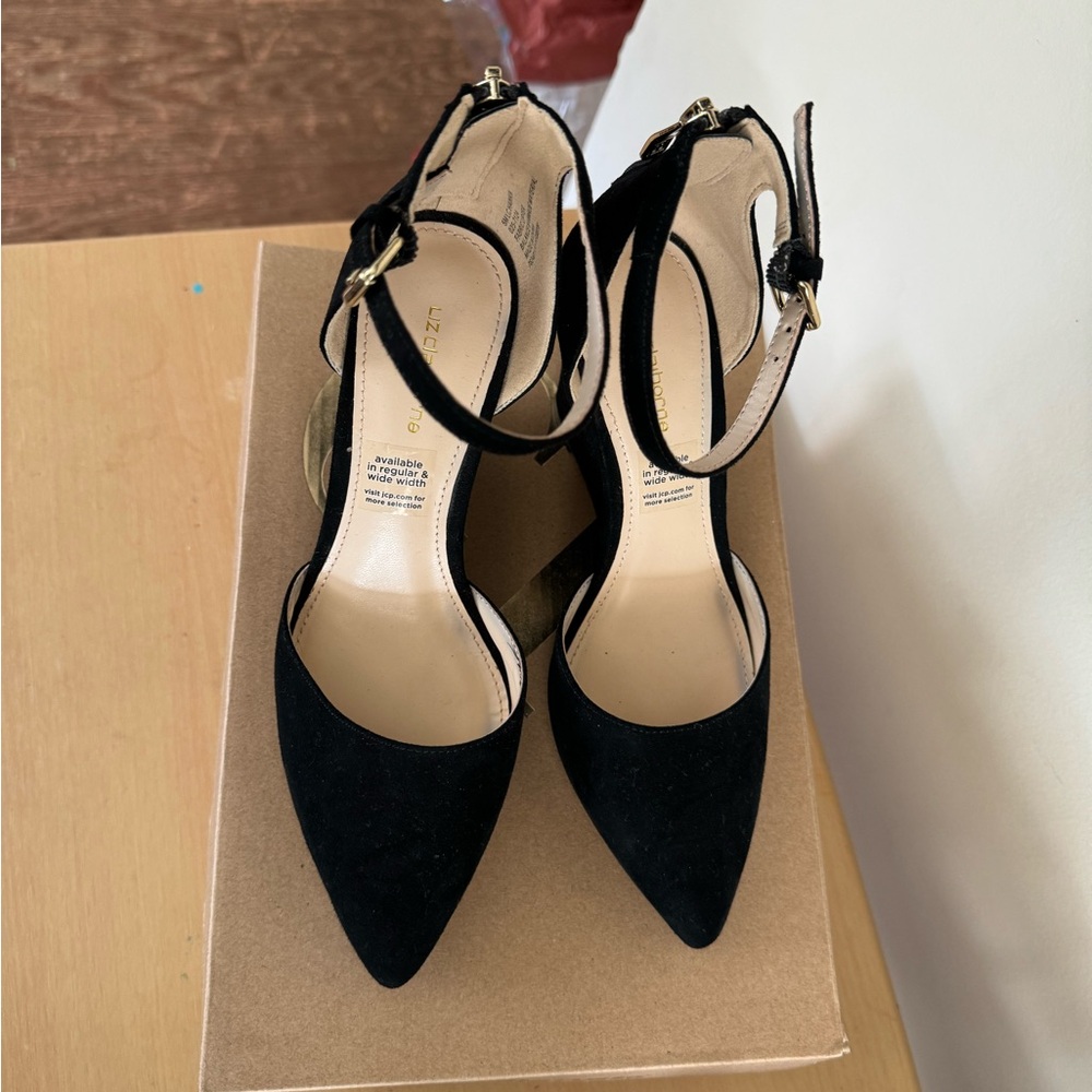 I have these beautiful shoes for sale